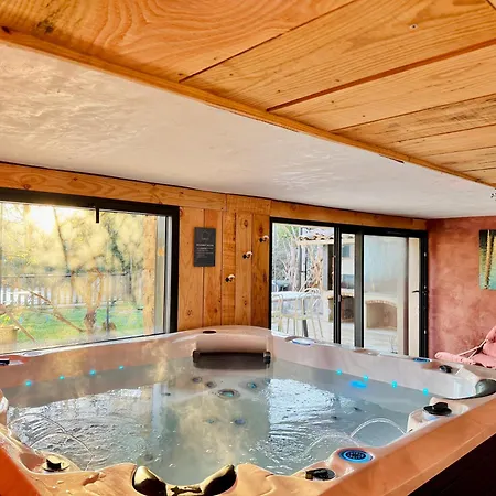 La Maison 3* Les Vans